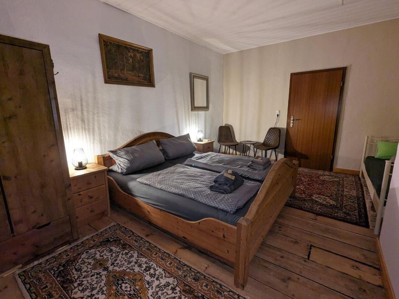 Gasthaus "Zum Goldenen Ross" Uhlstädt Kültér fotó